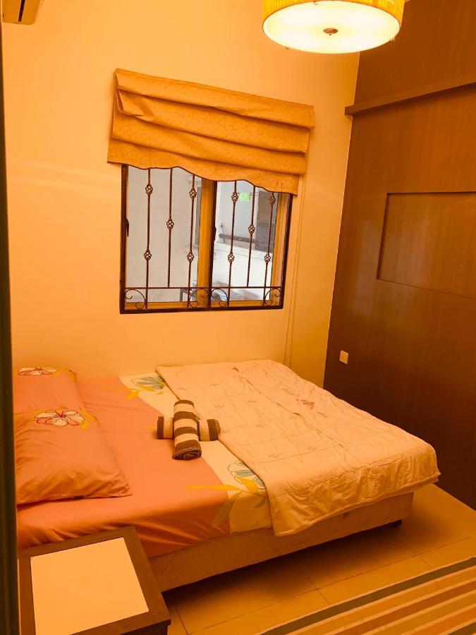Qaiser Executive Stay East Lake Residence Kampong Bohol Экстерьер фото