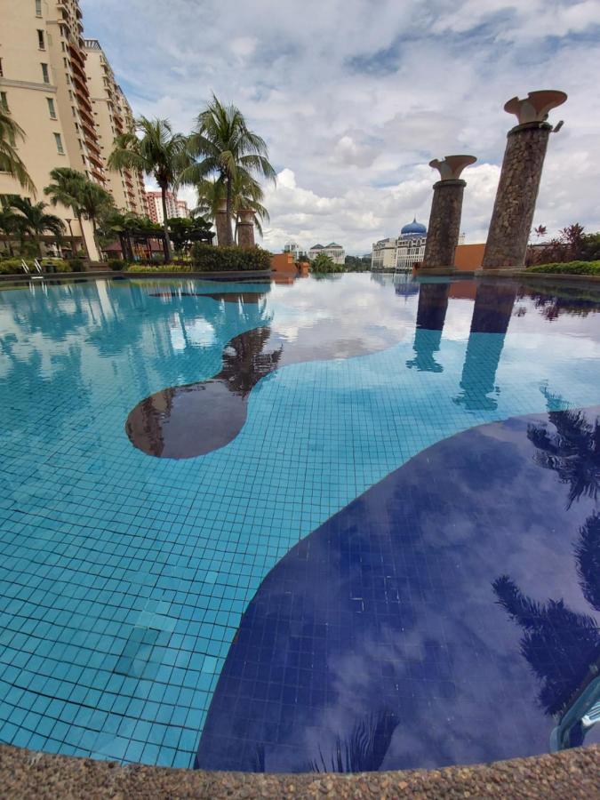 Qaiser Executive Stay East Lake Residence Kampong Bohol Экстерьер фото